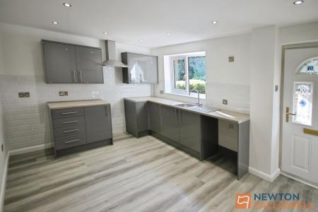 2 bedroom Semi-detached house to let in Saunton Road, Walsall, WS3