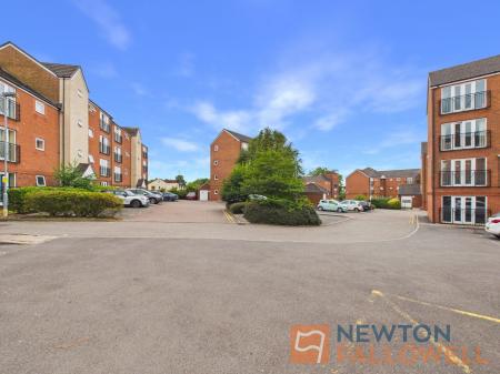 2 bedroom Flat for sale in Terret Close, Walsall, WS1