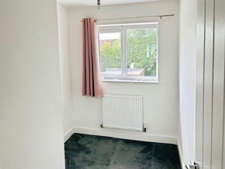3 bedroom Semi-detached house to let in Park Road, Norton Canes, WS11