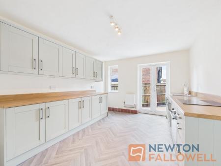3 bedroom Semi-detached house for sale in Chestnut Road, Walsall, WS3