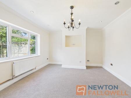 3 bedroom Semi-detached house for sale in Chestnut Road, Walsall, WS3