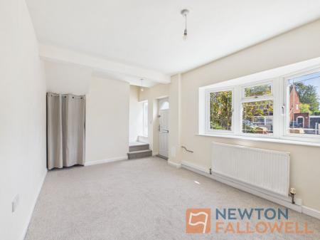 3 bedroom Semi-detached house for sale in Chestnut Road, Walsall, WS3