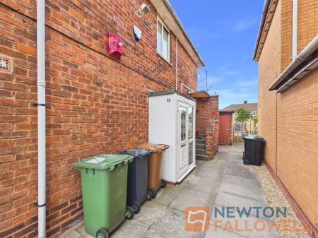 1 bedroom Flat for sale in Shackleton Road, Walsall, WS3