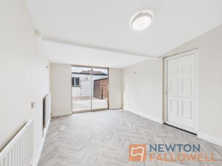 1 bedroom Flat for sale in Shackleton Road, Walsall, WS3