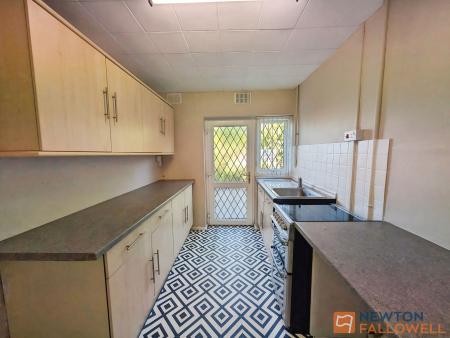 2 bedroom Terraced House to let in Griffiths Drive, Wolverhampton, WV11