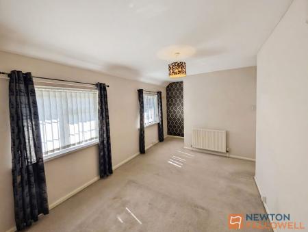2 bedroom Terraced House to let in Griffiths Drive, Wolverhampton, WV11