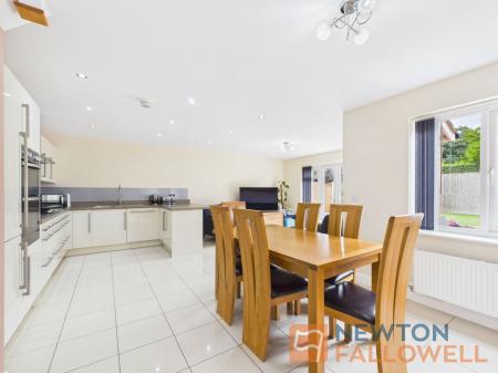 4 bedroom Detached house for sale in Dukes Grove, Bloxwich, WS3