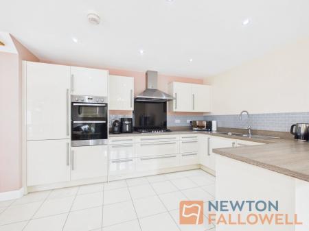 4 bedroom Detached house for sale in Dukes Grove, Bloxwich, WS3