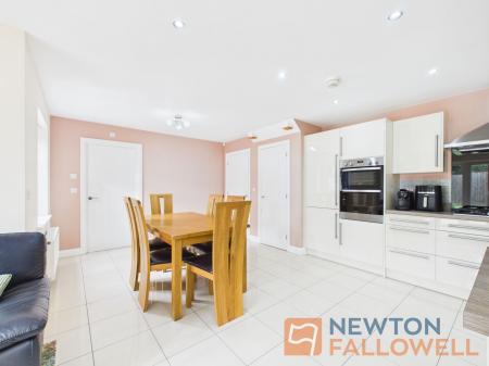4 bedroom Detached house for sale in Dukes Grove, Bloxwich, WS3