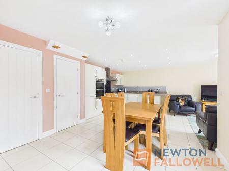 4 bedroom Detached house for sale in Dukes Grove, Bloxwich, WS3