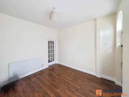 2 bedroom Terraced House to let in Bloxwich Road, Walsall, WS2