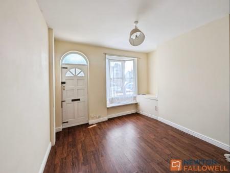 2 bedroom Terraced House to let in Bloxwich Road, Walsall, WS2