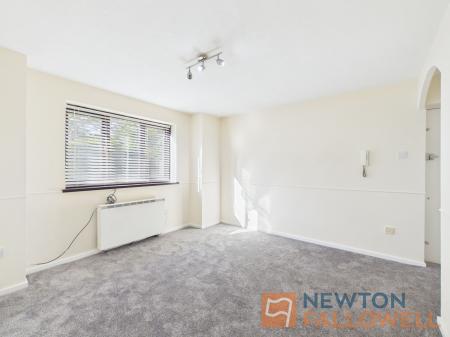 1 bedroom Flat for sale in High Ridge Close, Aldridge, WS9