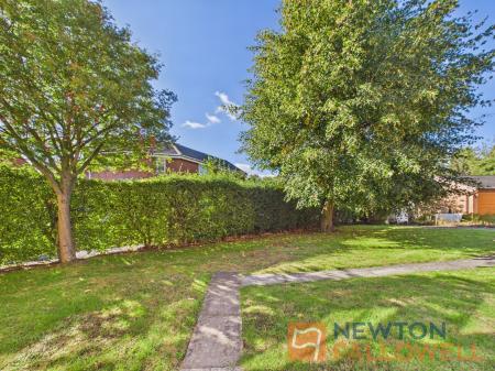 1 bedroom Flat for sale in High Ridge Close, Aldridge, WS9