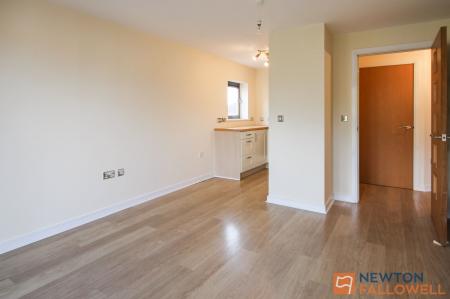 2 bedroom Flat to let in Albion Street, Wolverhampton, WV1