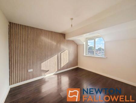 2 bedroom Flat to let in High Street, Bloxwich, WS3