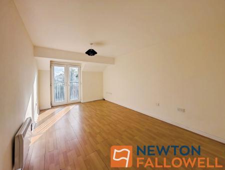 2 bedroom Flat to let in High Street, Bloxwich, WS3