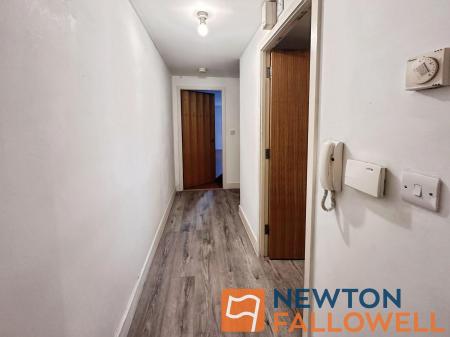 1 bedroom Flat to let in Gallery Square, One Gallery Square, WS2