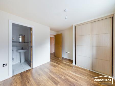 2 bedroom Flat to let in Albion Street, Wolverhampton, WV1