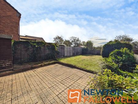 2 bedroom Semi-detached house to let in Orchard Close, Rushall, WS4