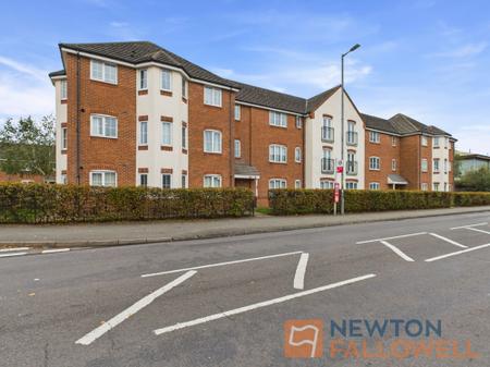 2 bedroom Flat to let in Walker Road, Walsall, WS3
