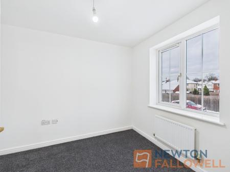 2 bedroom Flat to let in Walker Road, Walsall, WS3