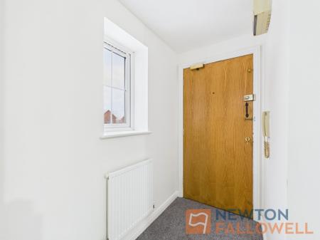 2 bedroom Flat to let in Walker Road, Walsall, WS3