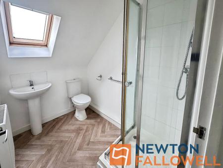 4 bedroom Semi-detached house to let in Woodall Street, Walsall, WS3