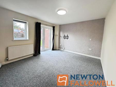 4 bedroom Semi-detached house to let in Woodall Street, Walsall, WS3