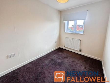 4 bedroom Semi-detached house to let in Woodall Street, Walsall, WS3