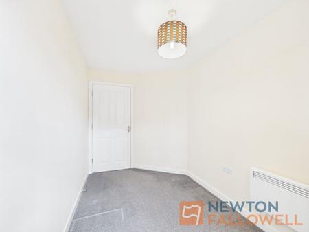 2 bedroom Flat for sale in Thornbury Road, Walsall, WS2