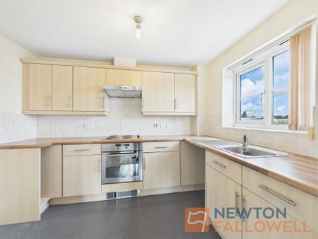 2 bedroom Flat for sale in Thornbury Road, Walsall, WS2