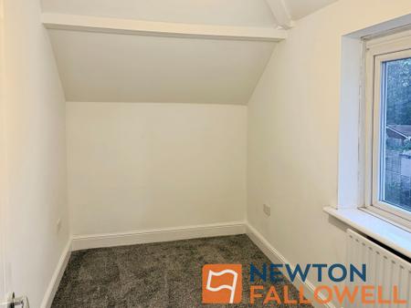 3 bedroom Semi-detached house to let in Pelsall Lane, Rushall, WS4