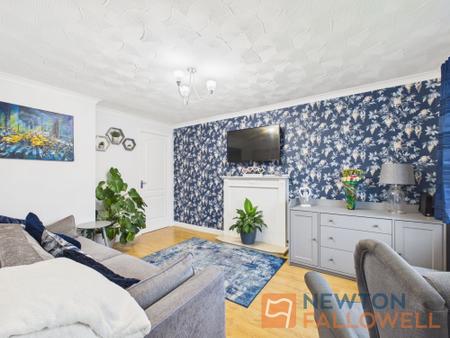 2 bedroom Semi-detached house for sale in Grazewood Close, Willenhall, WV12