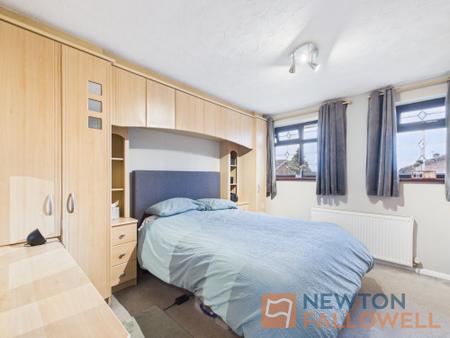 2 bedroom Semi-detached house for sale in Grazewood Close, Willenhall, WV12
