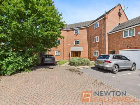 2 bedroom Flat to let in Walker Road, Walsall, WS3