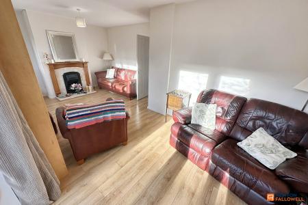 3 bedroom Semi-detached house for sale in Ainsdale Drive, Werrington Village, Peterborough, PE4