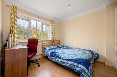 7 bedroom Detached house for sale in Arbroath Gardens, Orton Northgate, Peterborough, PE2