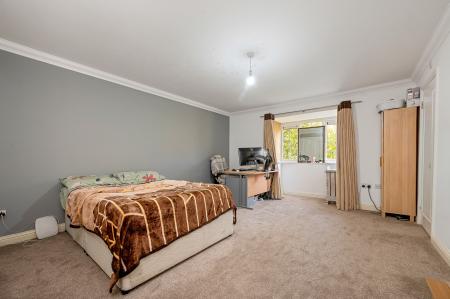 7 bedroom Detached house for sale in Arbroath Gardens, Orton Northgate, Peterborough, PE2