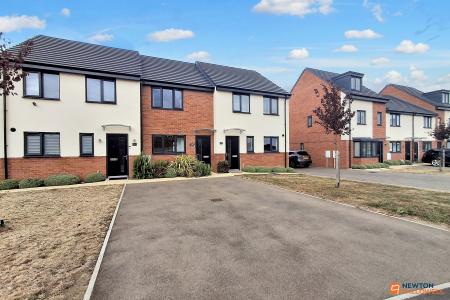 2 bedroom Terraced House for sale in Arkwright Way, Gunthorpe, Peterborough, PE4