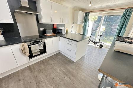 5 bedroom Terraced House for sale in Benland, Bretton, Peterborough, PE3