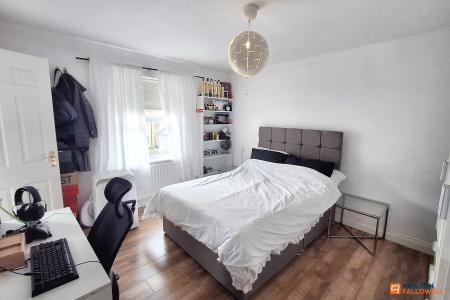 5 bedroom Detached house for sale in Crystal Drive, Sugar Way, Woodston, Peterborough, PE2