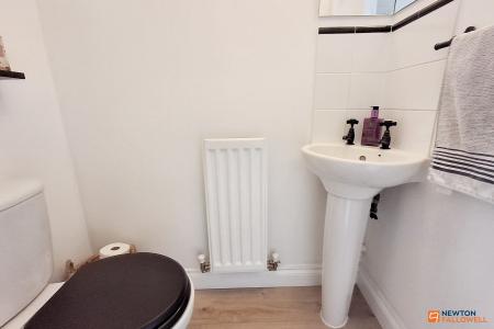 5 bedroom Detached house for sale in Crystal Drive, Sugar Way, Woodston, Peterborough, PE2