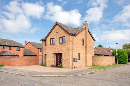 4 bedroom Detached house for sale in Derby Drive, Dogsthorpe, Peterborough, PE1