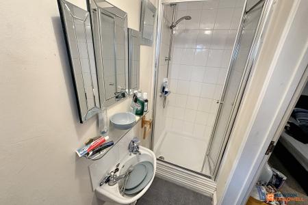 5 bedroom End of terrace house for sale in Eyrescroft, Bretton, Peterborough, PE3