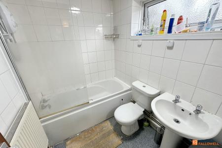 5 bedroom End of terrace house for sale in Eyrescroft, Bretton, Peterborough, PE3