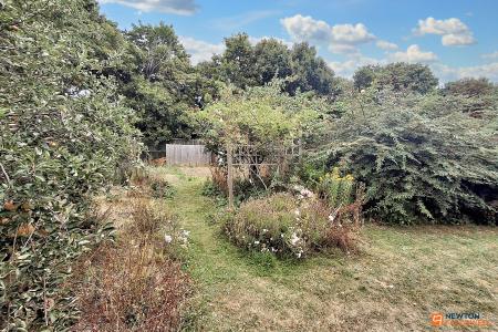 3 bedroom Semi-detached house for sale in Hall Lane, Werrington Village, Peterborough, PE4