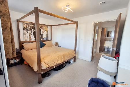 2 bedroom Semi-detached house for sale in Hawksbill Way, Peterborough, PE2