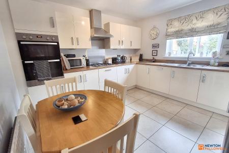 4 bedroom Detached house for sale in Herald Way, Gunthorpe, Peterborough, PE4