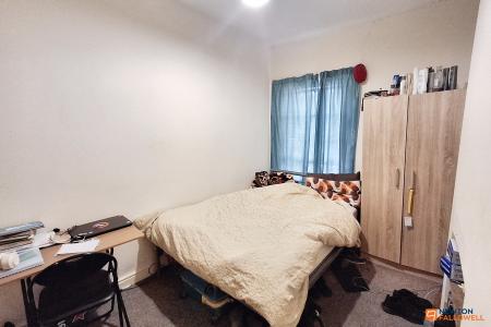 6 bedroom Semi-detached house for sale in Huntly Grove, Peterborough, PE1